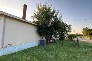 605 E Chappel Rd, San Saba, TX 76877 - Photo 5