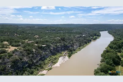 424 Cliff View Road, Lampasas, TX 76550 - Photo 13