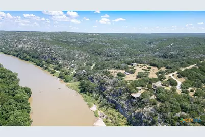 424 Cliff View Road, Lampasas, TX 76550 - Photo 9
