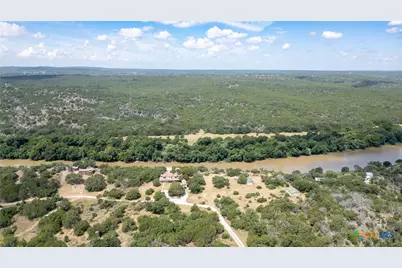 424 Cliff View Road, Lampasas, TX 76550 - Photo 7