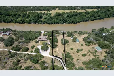 424 Cliff View Road, Lampasas, TX 76550 - Photo 3