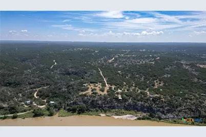 424 Cliff View Road, Lampasas, TX 76550 - Photo 11