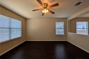 249 Val Verde Dr, New Braunfels, TX 78130 - Photo 9