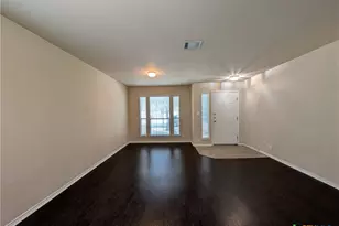 249 Val Verde Dr, New Braunfels, TX 78130 - Photo 5