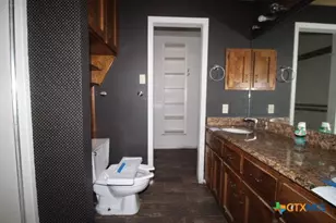 525 Co Rd 214, Jonesboro, TX 76538 - Photo 19