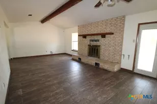 525 Co Rd 214, Jonesboro, TX 76538 - Photo 3