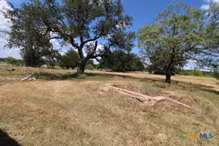 525 Co Rd 214, Jonesboro, TX 76538 - Photo 31
