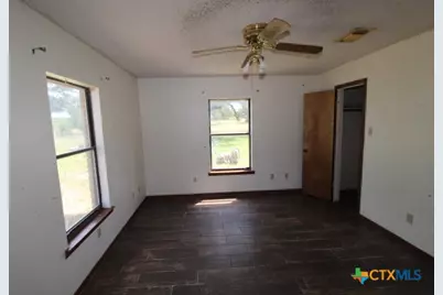 525 County Road 214, Jonesboro, TX 76538 - Photo 17