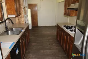 525 Co Rd 214, Jonesboro, TX 76538 - Photo 5