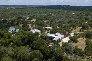 172 Bluff Trail, Dripping Springs, TX 78620 - Photo 35