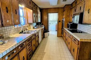 2512 River Oaks Dr, Belton, TX 76513 - Photo 3