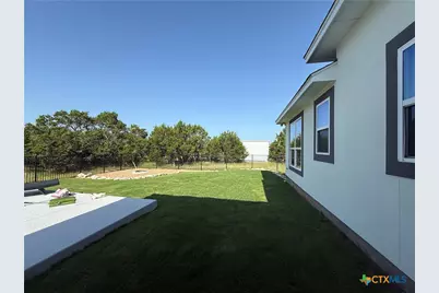 242 Flanders, Fischer, TX 78623 - Photo 11