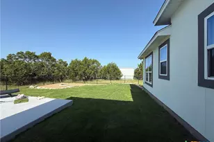 242 Flanders, Fischer, TX 78623 - Photo 11