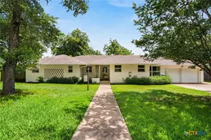 405 Downing St, Belton, TX 76513 - Photo 1