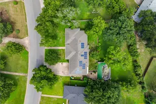 405 Downing St, Belton, TX 76513 - Photo 5