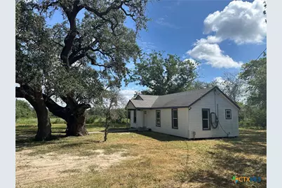 1515 Wright Street, Goliad, TX 77963 - Photo 5
