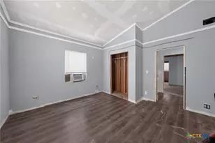 922 Northwood Cir, Rockdale, TX 76567 - Photo 9