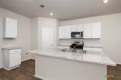 2881 Brogan Creek, New Braunfels, TX 78130 - Photo 5