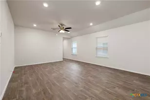 2881 Brogan Creek, New Braunfels, TX 78130 - Photo 19