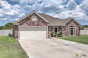 182 Needlepoint Ln, Killeen, TX 76549 - Photo 1