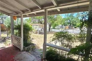 505 1/2 S Main St, Lampasas, TX 76550 - Photo 5