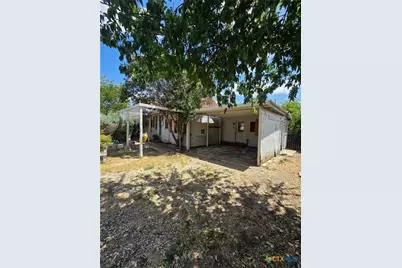 505 1/2 S Main Street, Lampasas, TX 76550 - Photo 7