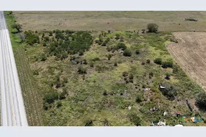 7789 State Highway 111 W, Yoakum, TX 77995 - Photo 5