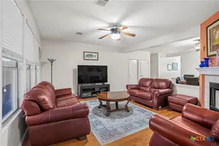1121 Black Locust Dr, Pflugerville, TX 78660 - Photo 5