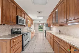 700 Shanklin Rd, Belton, TX 76513 - Photo 27