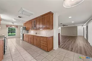 700 Shanklin Rd, Belton, TX 76513 - Photo 29