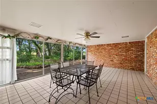 700 Shanklin Rd, Belton, TX 76513 - Photo 1