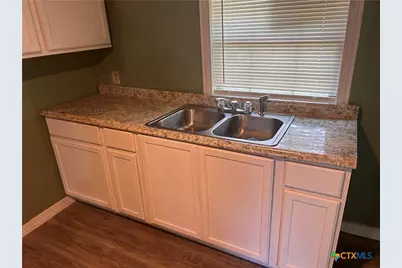 932 Anderson, Seguin, TX 78155 - Photo 3