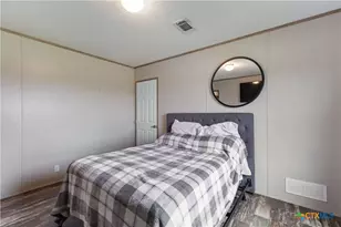 122 Kelp Gull Dr, Del Valle, TX 78617 - Photo 19