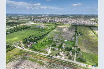 521 Ron Road, New Braunfels, TX 78124 - Photo 9