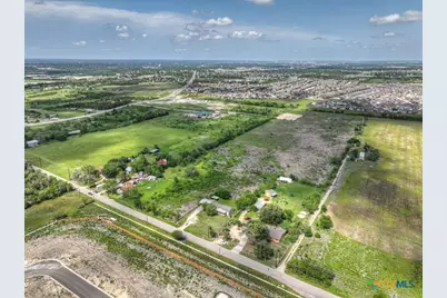 521 Ron Road, New Braunfels, TX 78124 - Photo 3