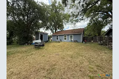 307 W Newman Street, Cuero, TX 77954 - Photo 17