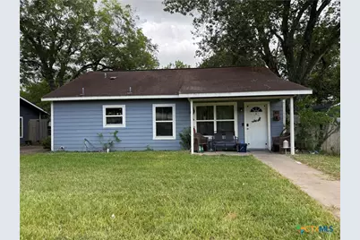 307 W Newman Street, Cuero, TX 77954 - Photo 1