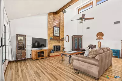 4911 Youngsford Road, Marion, TX 78124 - Photo 9
