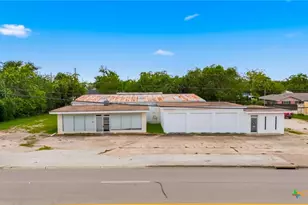 4107 Port Lavaca Dr, Victoria, TX 77901 - Photo 1