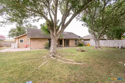 402 Chimney Rock Drive, Victoria, TX 77904 - Photo 27