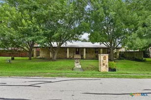 205 N Ave E, Elgin, TX 78621 - Photo 37