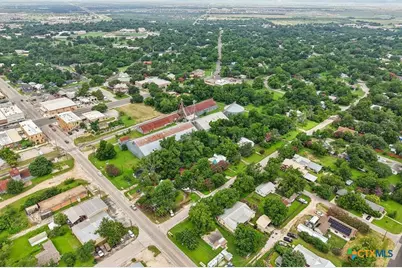 205 N Avenue E., Elgin, TX 78621 - Photo 33