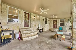 205 N Ave E, Elgin, TX 78621 - Photo 25
