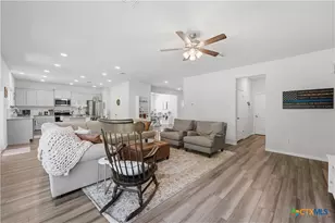 636 Friar Tuck Dr, Temple, TX 76502 - Photo 17