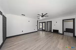 1707 N Travis Ave, Cameron, TX 76520 - Photo 25