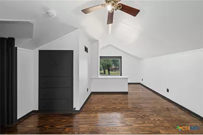 1707 N Travis Avenue, Cameron, TX 76520 - Photo 41