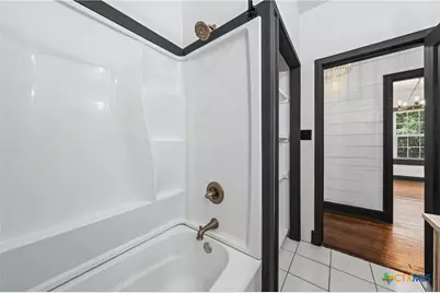 1707 N Travis Avenue, Cameron, TX 76520 - Photo 37