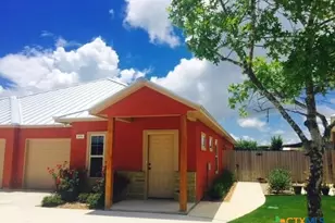 1014 Tripp Ln, New Braunfels, TX 78130 - Photo 1