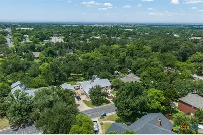 1102 N Avenue F, Elgin, TX 78621 - Photo 37