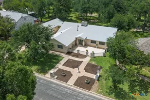 1102 N Ave F, Elgin, TX 78621 - Photo 29